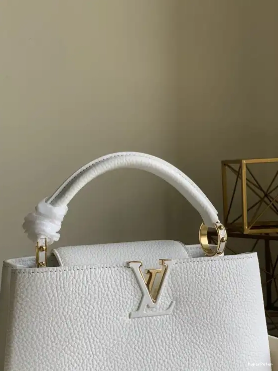 VUITTON LOUIS CAPUCINES BB 0531